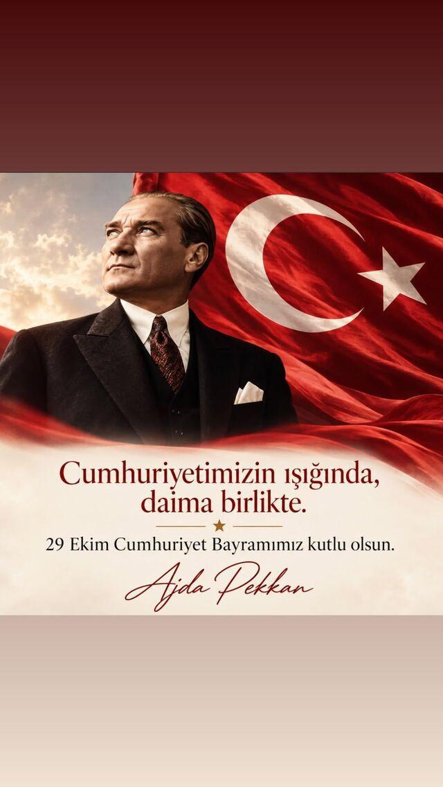 Ünlülerden 29 Ekim Cumhuriyet Bayramı paylaşımları - 1. fotoğraf