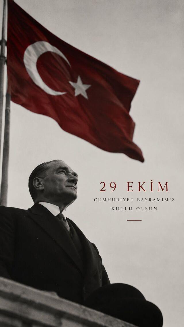 Ünlülerden 29 Ekim Cumhuriyet Bayramı paylaşımları - 5. fotoğraf