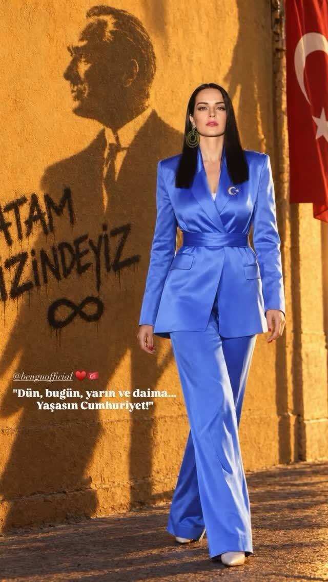 Ünlülerden 29 Ekim Cumhuriyet Bayramı paylaşımları - 6. fotoğraf
