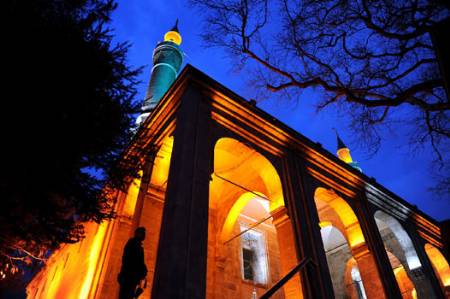 Yıldırım Camii, Sabahın İlk Işıklarında Ayrı Güzel - 9. fotoğraf