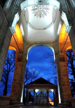 Yıldırım Camii, Sabahın İlk Işıklarında Ayrı Güzel - 1. fotoğraf