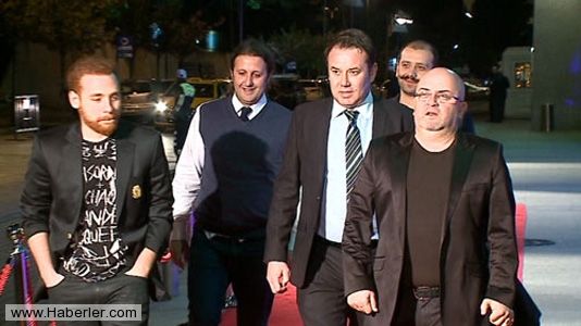 Demet Akalın'ın Firikik Mücadelesi;Törene Damgasını Vurdu! - 2. fotoğraf
