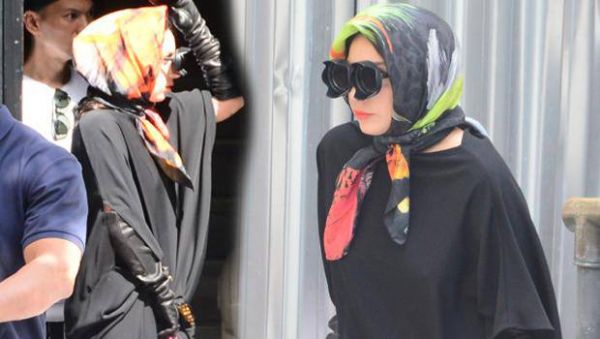 Lady Gaga Bir Yandan Coşturdu Bir Yandan Soyundu..! - 8. fotoğraf