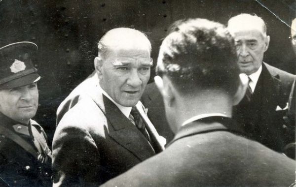Atatürk'ün son Fotoğrafları!  - 27. fotoğraf
