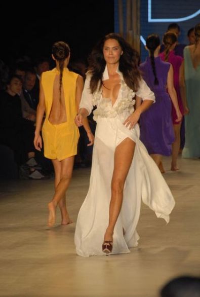 Kim der 37 yaşında ve 2 çocuk annesi diye!!! - 3. fotoğraf
