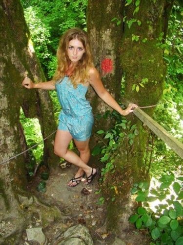 Bu Genç Kızın Güzelliğine Aldanmayın! Vücudu görenleri şoke ediyor! - 3. fotoğraf