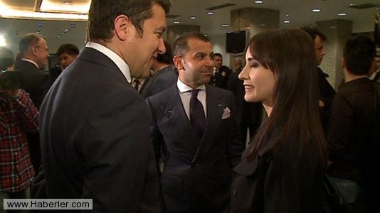 Demet Akalın'ın Firikik Mücadelesi;Törene Damgasını Vurdu! - 5. fotoğraf