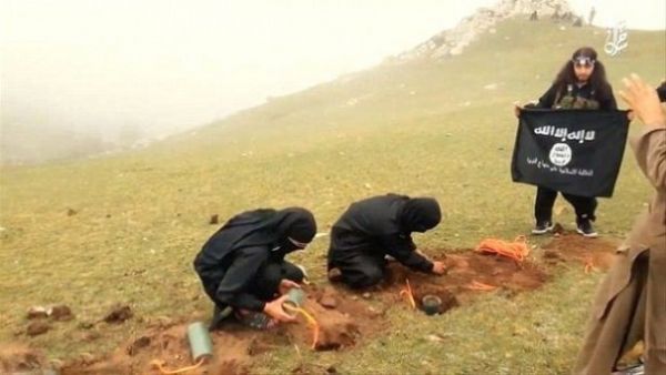 CANLI CANLI TOPRAĞA GÖMÜP SONRA DA İŞTE BÖYLE PATLATTILAR! - 3. fotoğraf