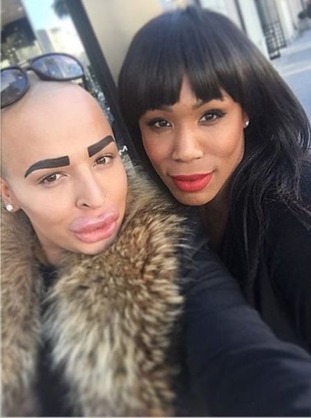 Kim Kardashian'a benzemek için servet harcadı! - 7. fotoğraf