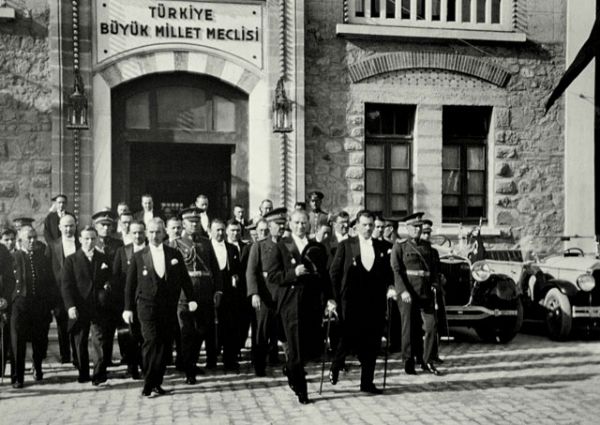 Atatürk ile ilgili 80 yıl sonra ortaya çıkan sır belge - 14. fotoğraf