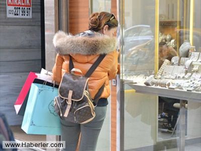 Aşkın Nur Yengi 'Yakından bakın bakalım estetik var mı?' - 5. fotoğraf