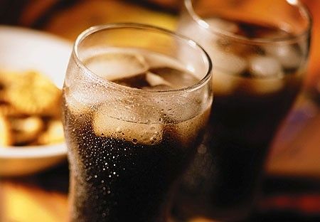 4 LİTRE ÇAY İÇTİ VE BAKIN NE HALE GELDİ! KENDİNE YAPTIĞINA BAKIN! - 13. fotoğraf