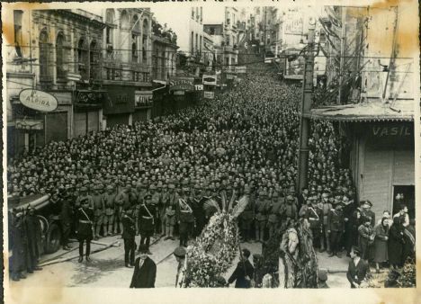Atatürkün Cenaze Törenine Ait Fotoğraflar! - 6. fotoğraf