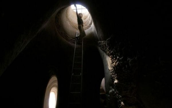 10 Yıl Boyunca Bu Mağaradan Hiç Çıkmadı Ve Yaptığı Tek Şey...  - 6. fotoğraf