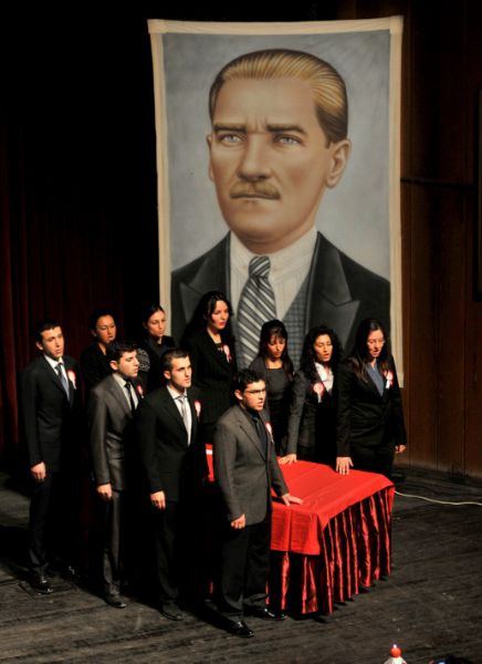 Öğretmenler Günü tüm yurtta törenlerle kutlandı! - 17. fotoğraf