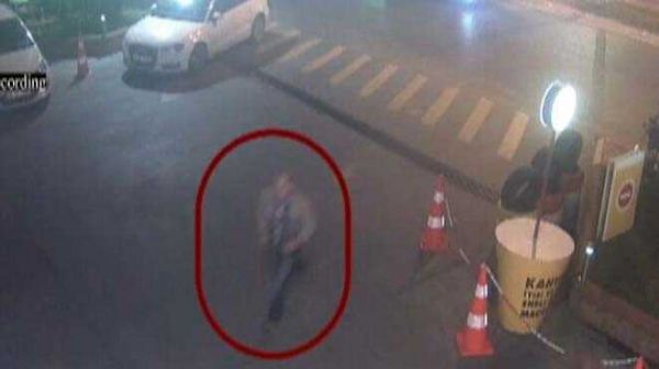 3 yaşındaki çocuğun yüzüne asit atan eniştenin görüntüleri ortaya çıktı! - 3. fotoğraf