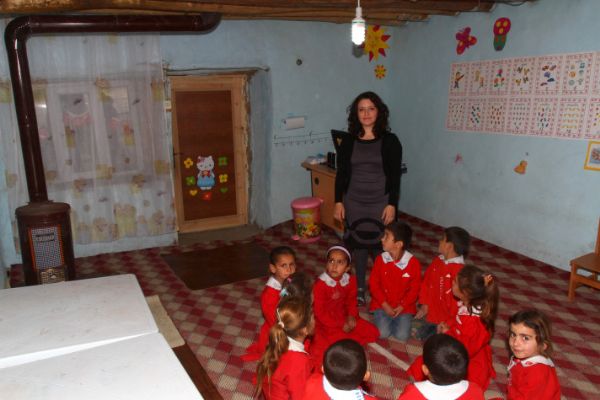 Öğretmenler Günü tüm yurtta törenlerle kutlandı! - 15. fotoğraf