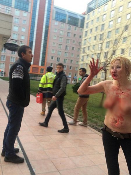 Kanlar içinde Rus kadının çığlıklarıyla uyandılar - 1. fotoğraf
