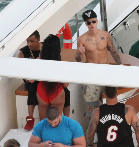 Justin Bieber Selena'yı  Çok Kızdıracak !! - 5. fotoğraf