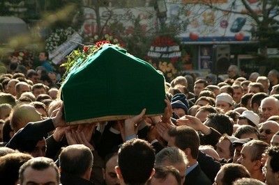 DİYANET KESİN BİR ŞEKİLDE UYARDI! SAKIN AMA SAKIN DİNİMİZDE YERİ YOK YAPMAYIN! - 1. fotoğraf
