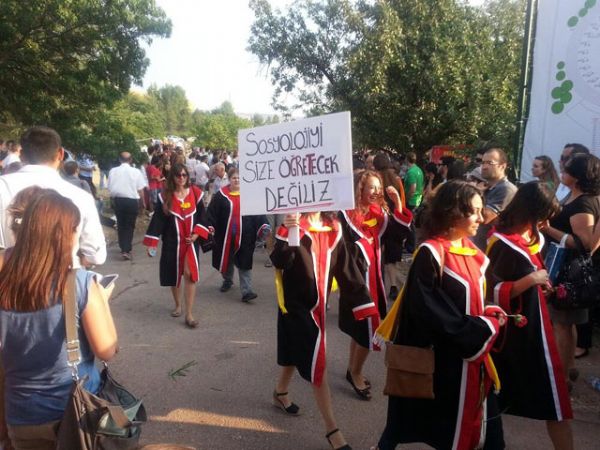 ODTÜ Mezuniyet Törenine Gezi Parkı Damgası - 23. fotoğraf