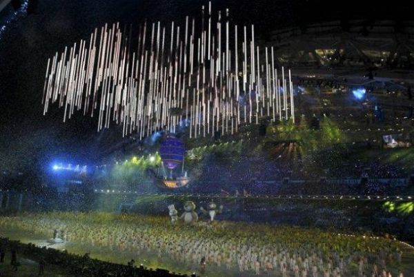 Soçi Kış Olimpiyat Oyunları'nda muhteşem kapanış - 100. fotoğraf