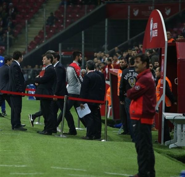 Volkan Demirel: Ana avrat küfrettiler, bende bu vatan evladıyım! - 2. fotoğraf
