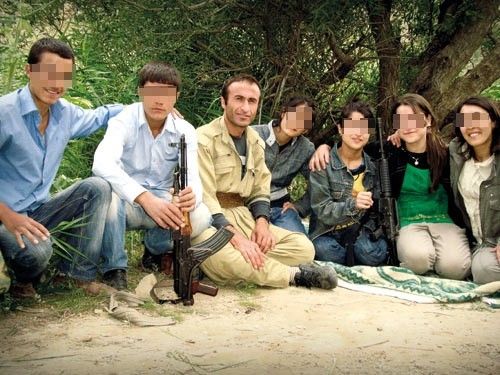 SON OPERASYONLA HER ŞEY ORTAYA ÇIKTI! İŞTE PKK'NIN SAPIK VE İĞRENÇ İLİŞKİLERİ! - 4. fotoğraf