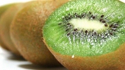 MUCİZEYE ŞAHİT OLABİLİRSİNİZ!... MUZ VE KİVİYİ SAKSIYA EKİN! SONUCU GÖRÜNCE ÇOK ŞAŞIRACAKSINIZ! - 1. fotoğraf