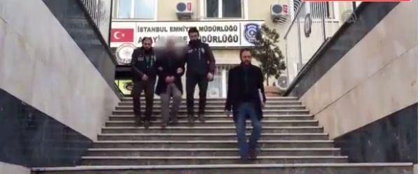11 YILLIK KOCASININ ASLINDA KİM OLDUĞUNU ÖĞRENEN KADIN YIKILDI... - 1. fotoğraf