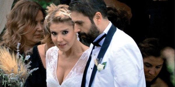 Gülben Ergen'in Bu Pozu Takipçilerini Kızdırdı!  - 1. fotoğraf