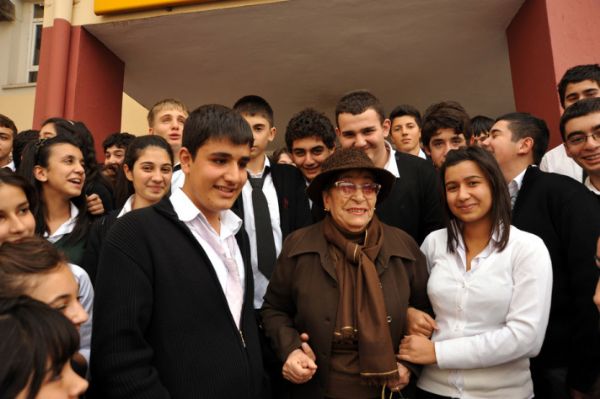 Öğretmenler Günü tüm yurtta törenlerle kutlandı! - 14. fotoğraf