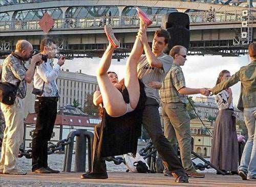 KARISINI ÇOK FENA REZİL ETTİ! BU KARELER ŞAŞIRTIYOR... - 1. fotoğraf