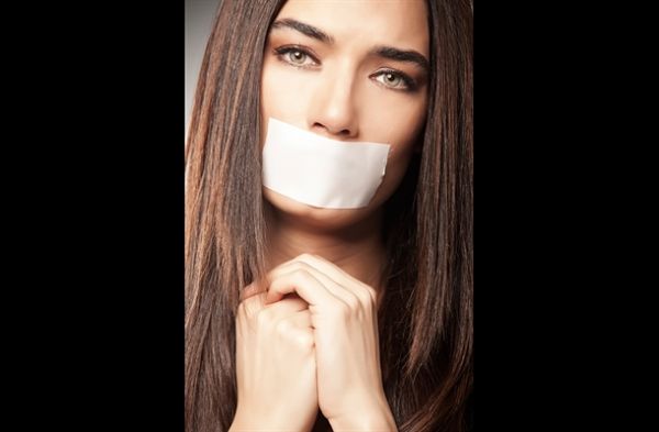 Ünlüler 'Kadına Şiddete Son' demek için objektif karşısına geçti - 8. fotoğraf