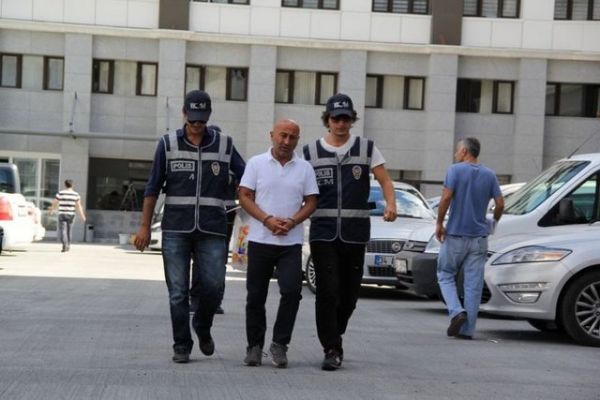 Ünlü Oyuncunun Boğaz Manzaralı Villasında Esrar Bahçesi! - 25. fotoğraf