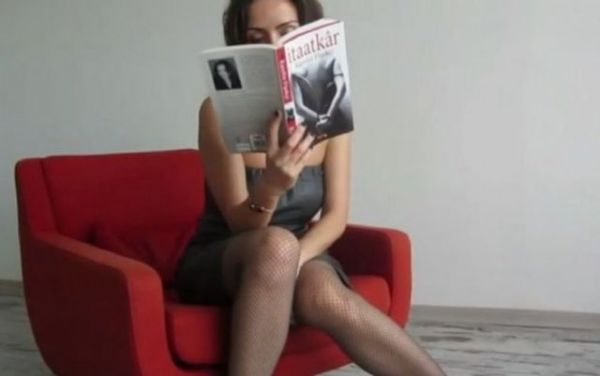 Bir Kitap Hiç Bu Kadar Seksi Tanıtılmamıştı! - 4. fotoğraf
