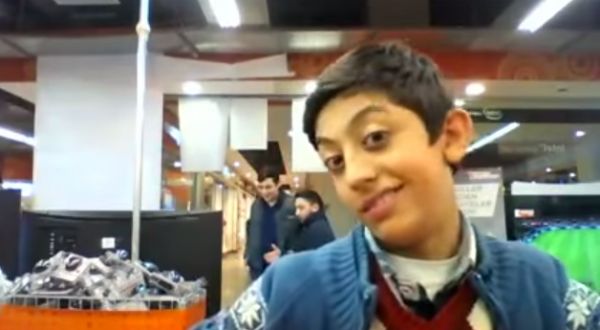 Teknosa'da Teşhir Ürünü Olan Laptoptan Bir Video Çekti. Hayatı Değişti!  - 4. fotoğraf