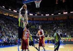 Fenerbahçe Ülker geç açıldı!