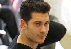 Çağatay Ulusoy yeni diziden ne kadar alacak?