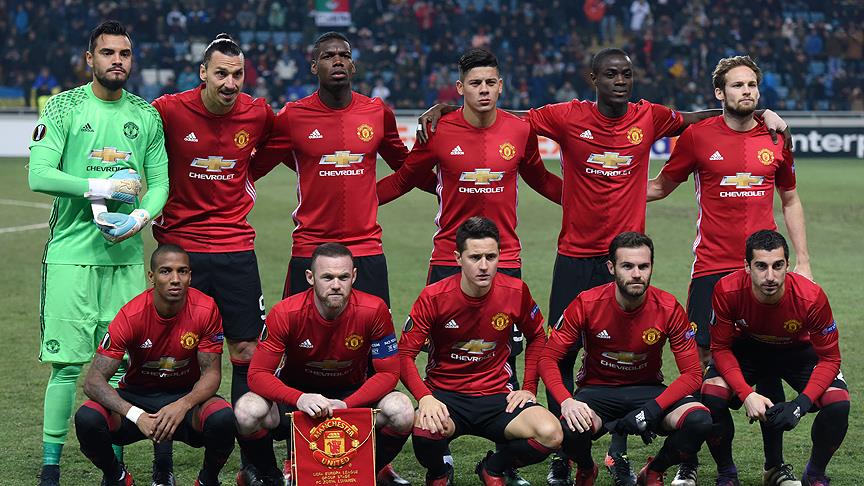 Manchester United, dördüncü tura yükseldi