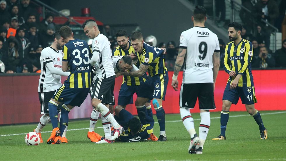 TFF, olaylı derbiye faturayı kesti