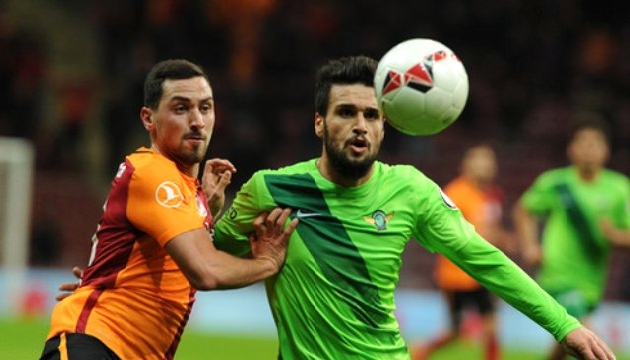 Galatasaray - Akhisar Belediyespor 2-1 Maç Özeti