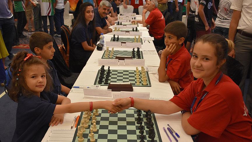 Konya da Türkiye Satranç 1. Ligi müsabakaları başladı