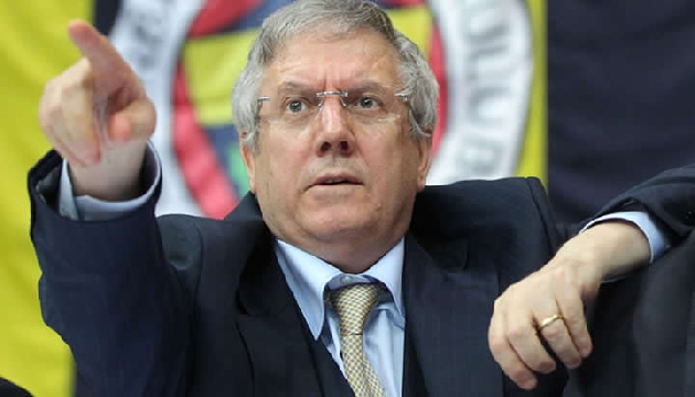 Aziz yıldırım taraftarlarla kavga etti!