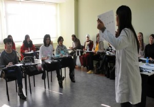 Yabancı gelinlere Türk kültürü öğretiliyor!