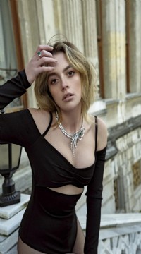 Oyuncu Melis Sezen aylık gelirini açıkladı
