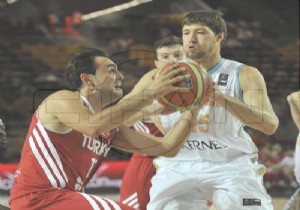 Türkiye, Ukrayna ya 64-58 yenilerek turu zora soktu!