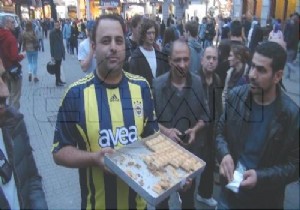 Derbi iddiasını kaybedince baklava dağıttı!