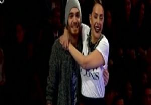 Elnur, Ebru Gündeş i seçince sosyal medya yıkıldı!