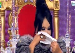 Nam-ı Değer Diva Neden Hıçkıra Hıçkıra Ağladı!